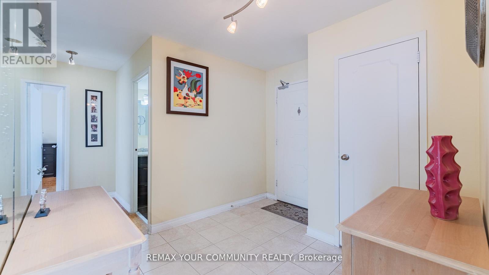 702 - 115 Antibes Drive Property Photo 2