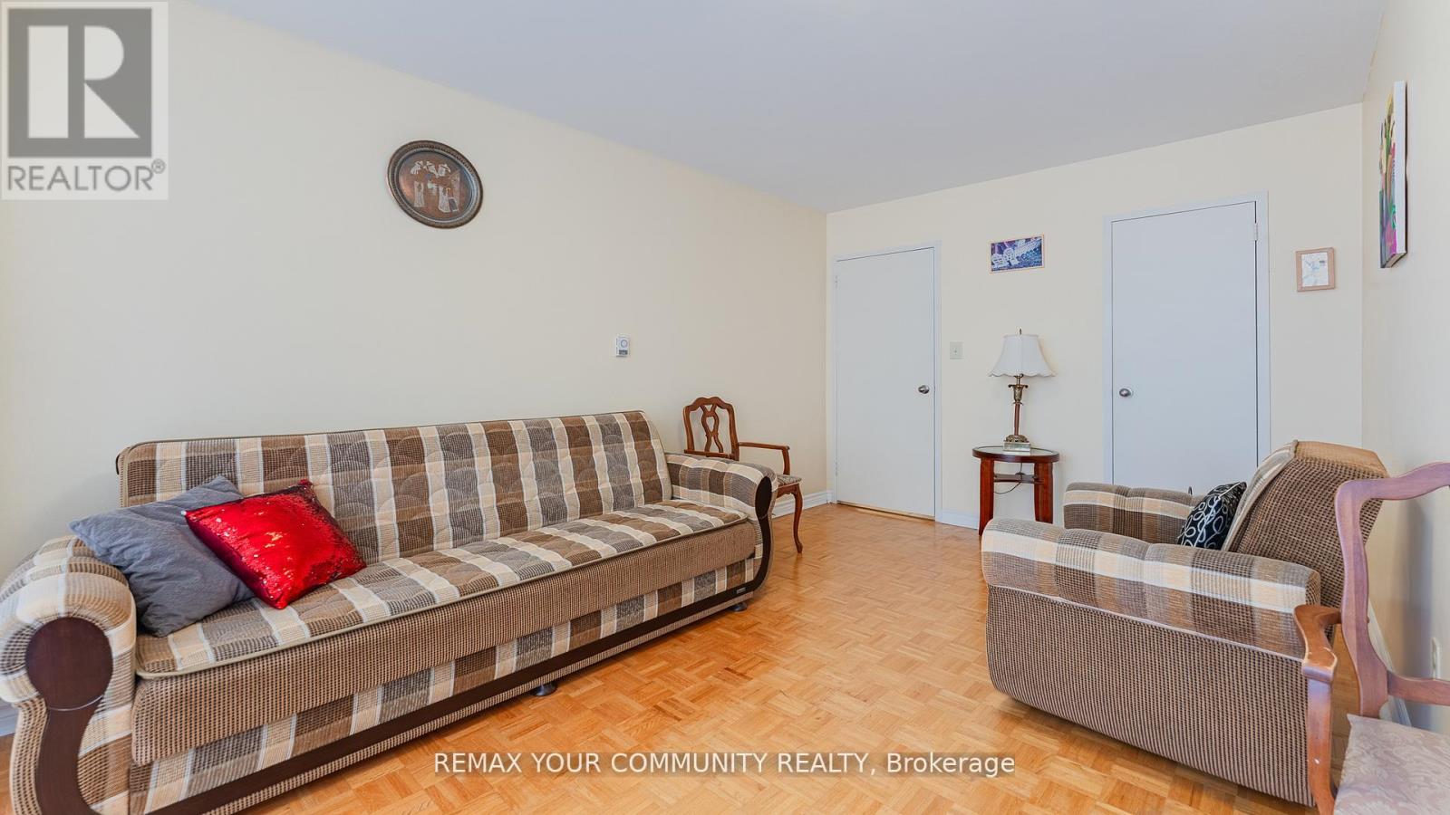 702 - 115 Antibes Drive Property Photo 6