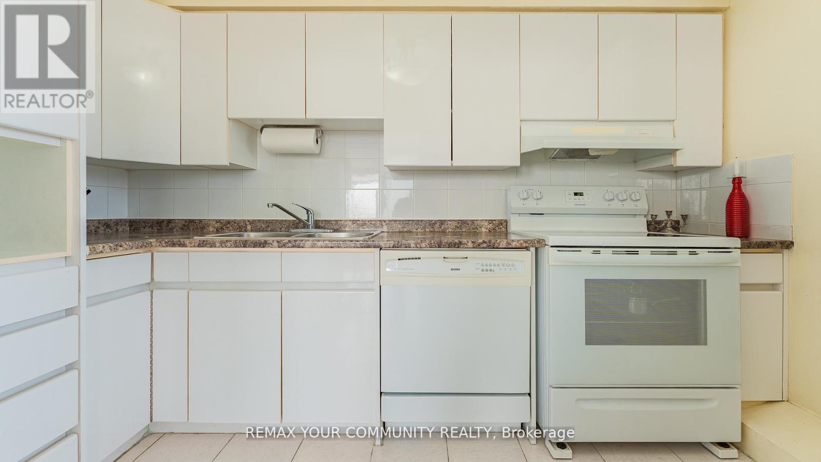 702 - 115 Antibes Drive Property Photo 19