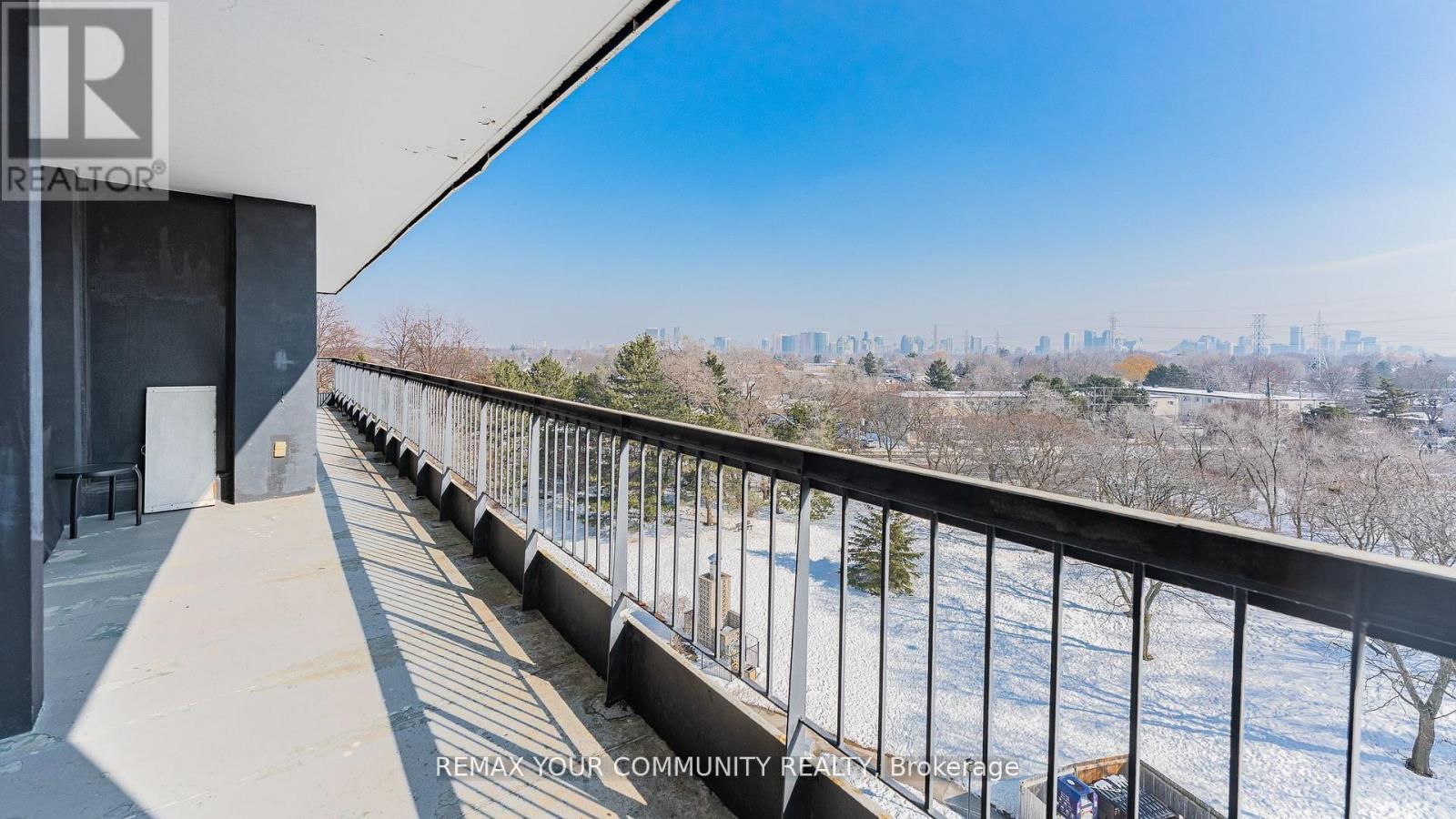 702 - 115 Antibes Drive Property Photo 24