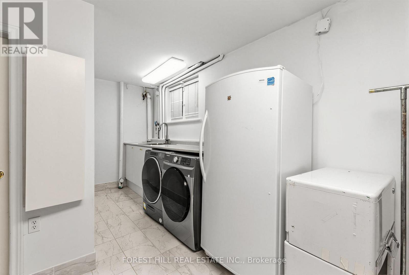 4 Abrams Place Property Photo 25