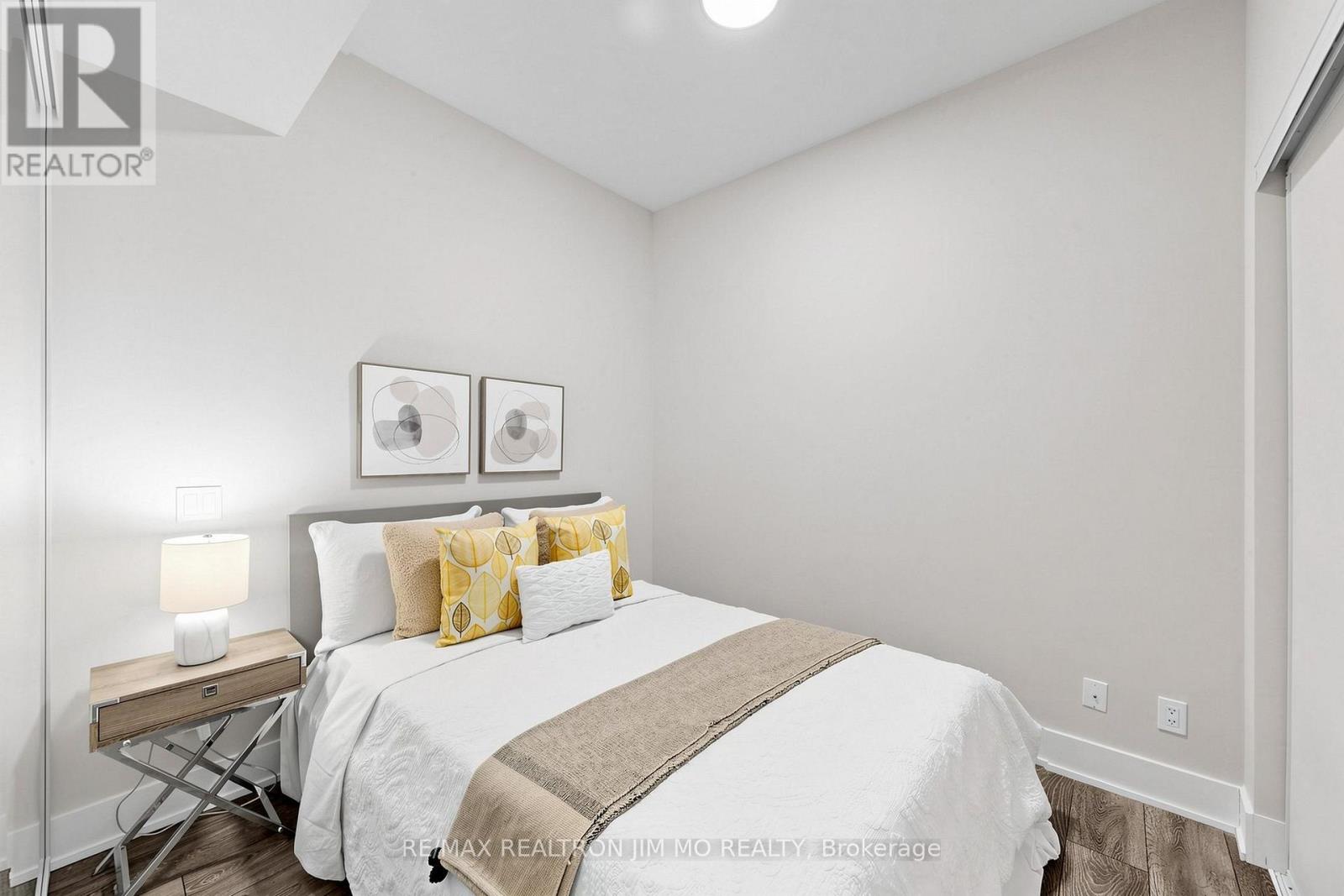201 - 403 Church Street Property Photo 23