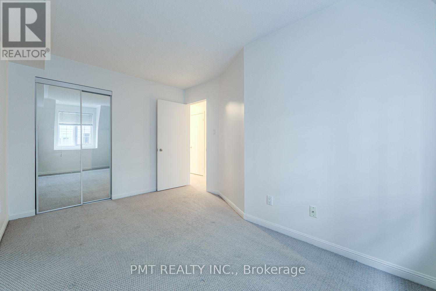 23 - 11 Niagara Street Property Photo 25
