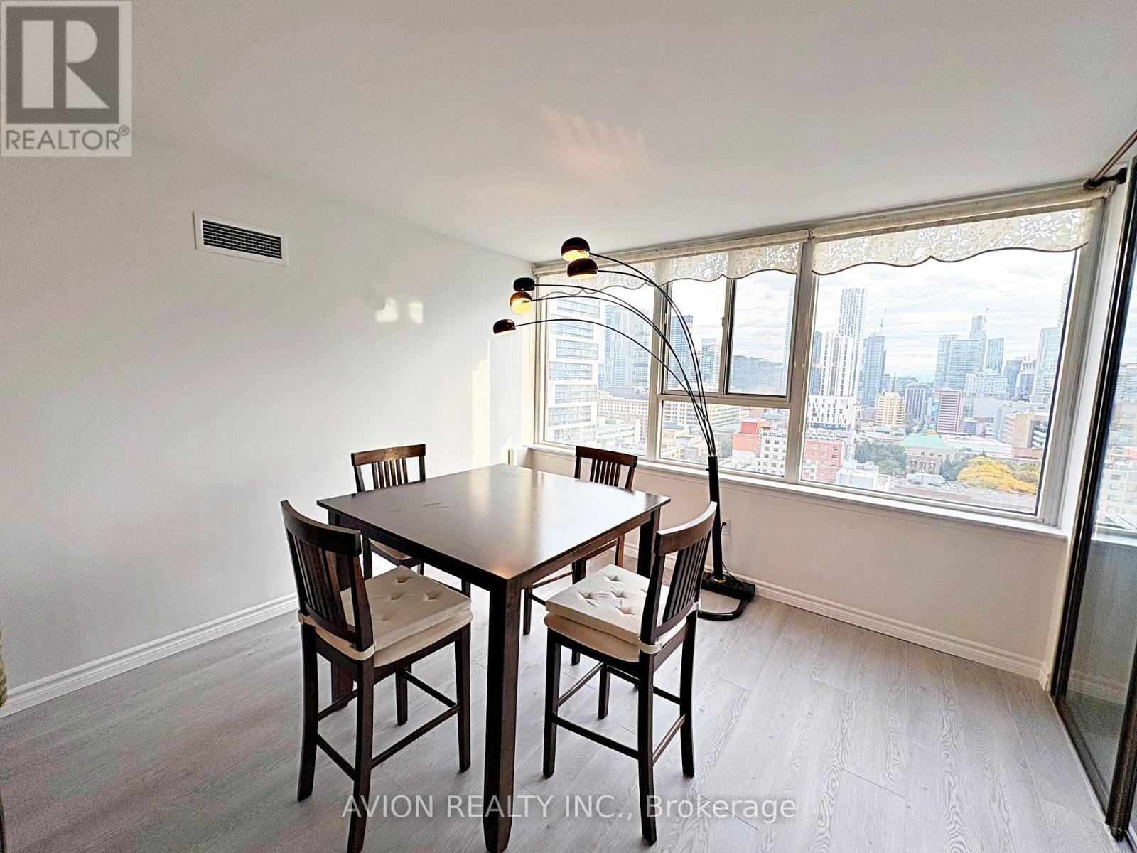 #1917 - 45 Carlton Street Property Photo 5