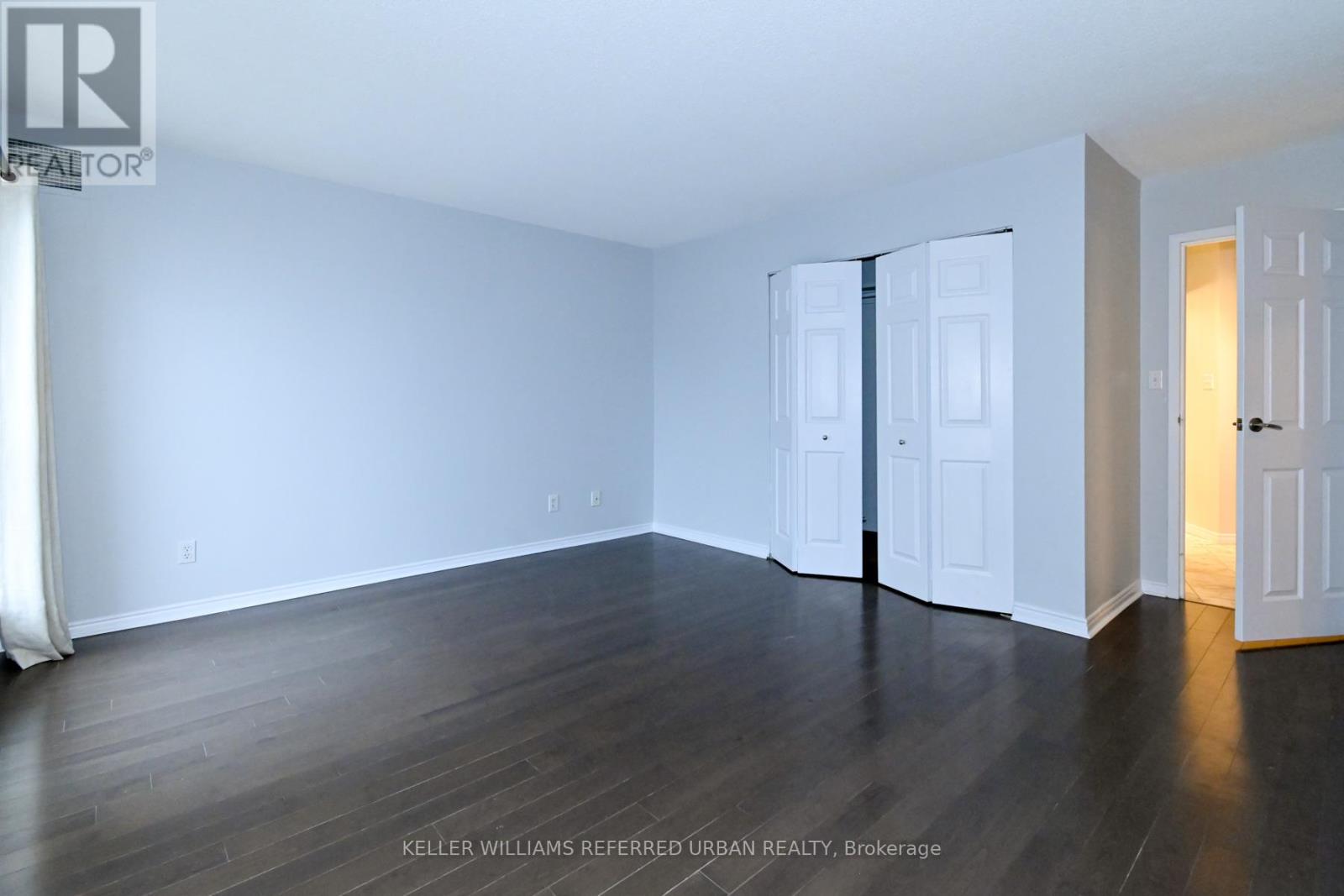 1604 - 25 The Esplanade Property Photo 6