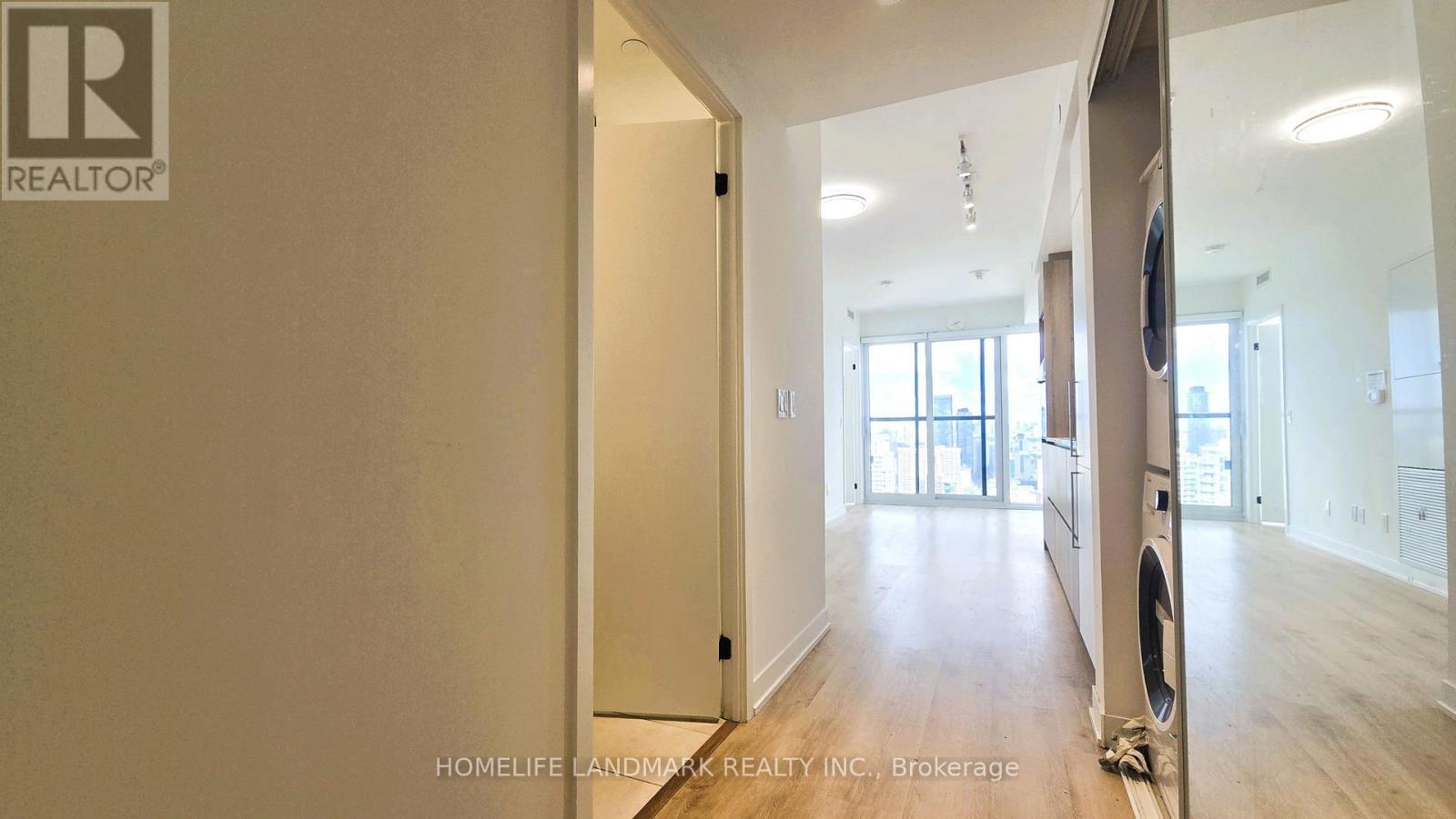 4306 - 319 Jarvis Street Property Photo 6