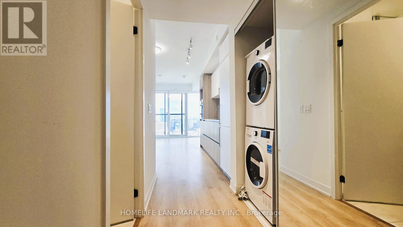 4306 - 319 Jarvis Street Property Photo 7
