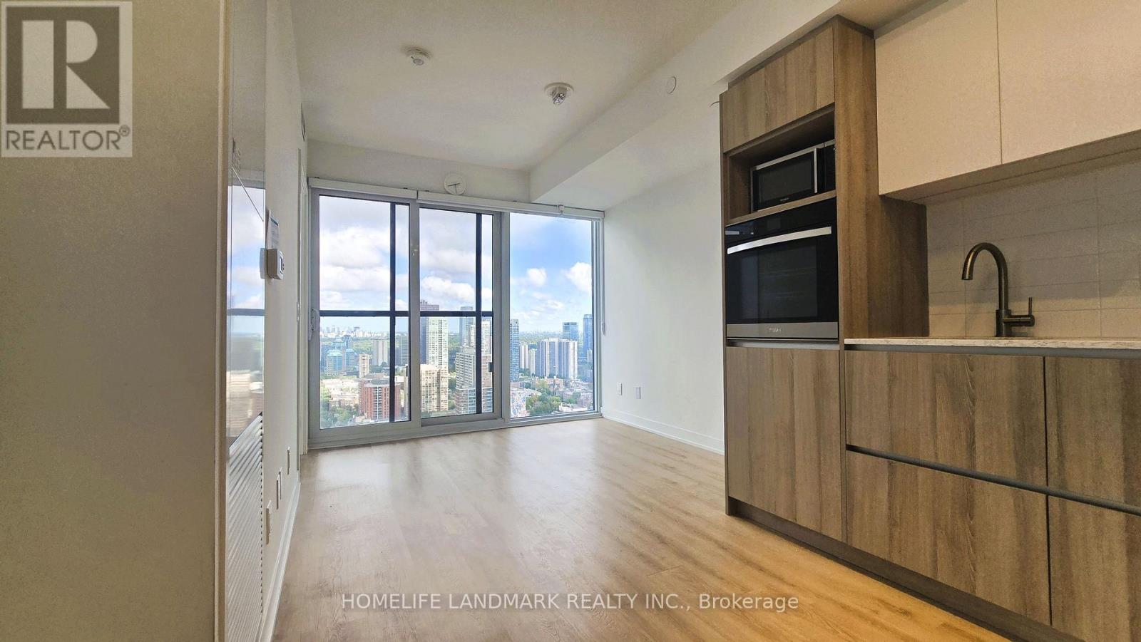 4306 - 319 Jarvis Street Property Photo 9