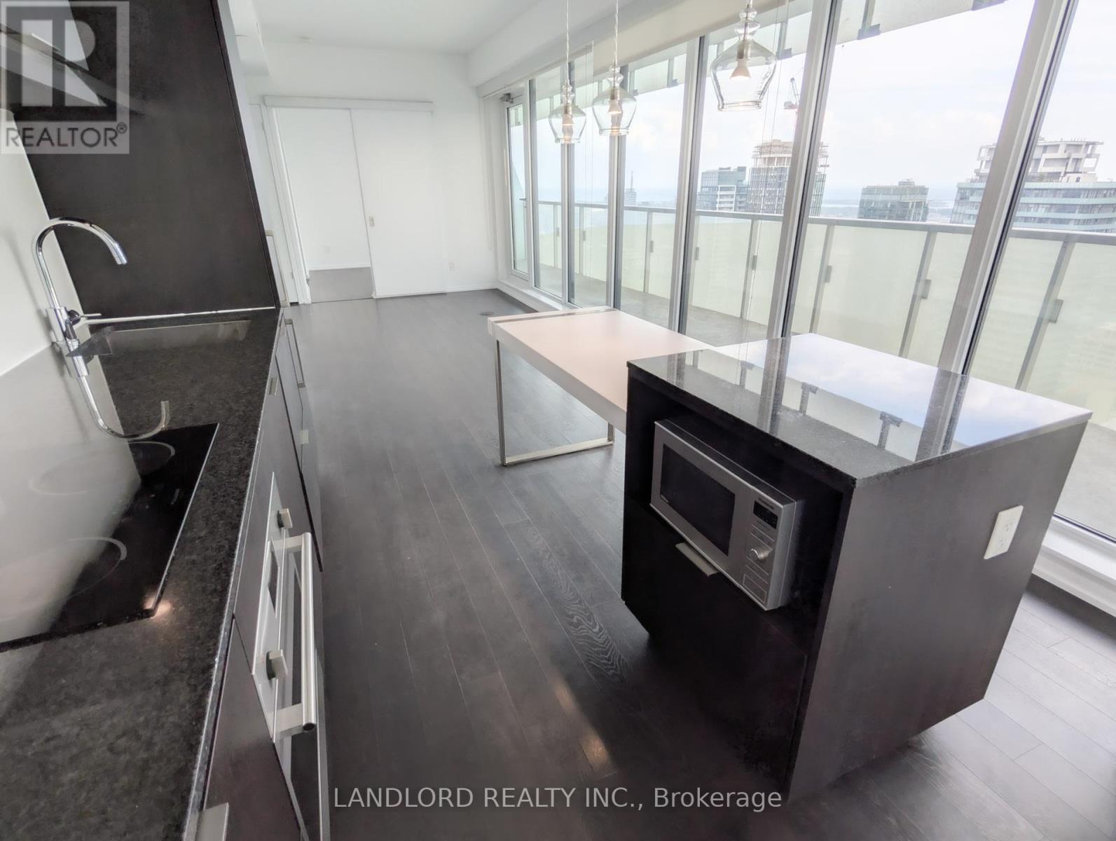 4309 - 197 YONGE STREET Property Photo 1