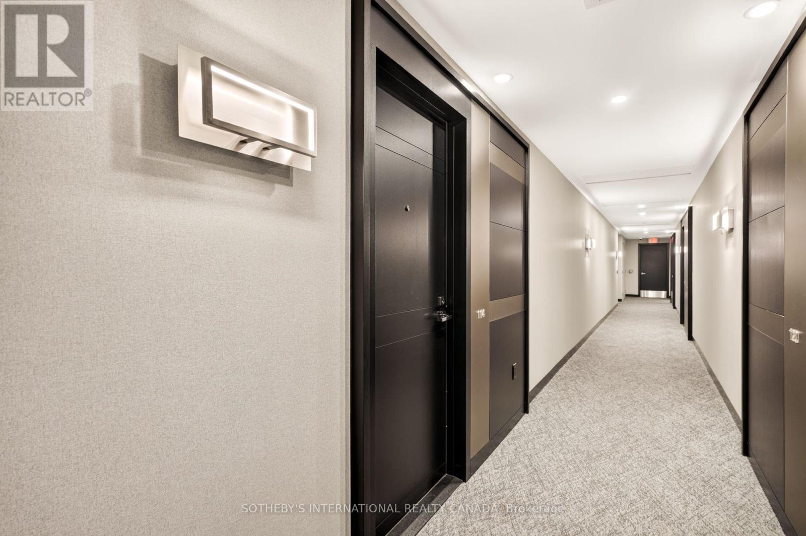 Th 114 - 29 Queens Quay E Property Photo 7