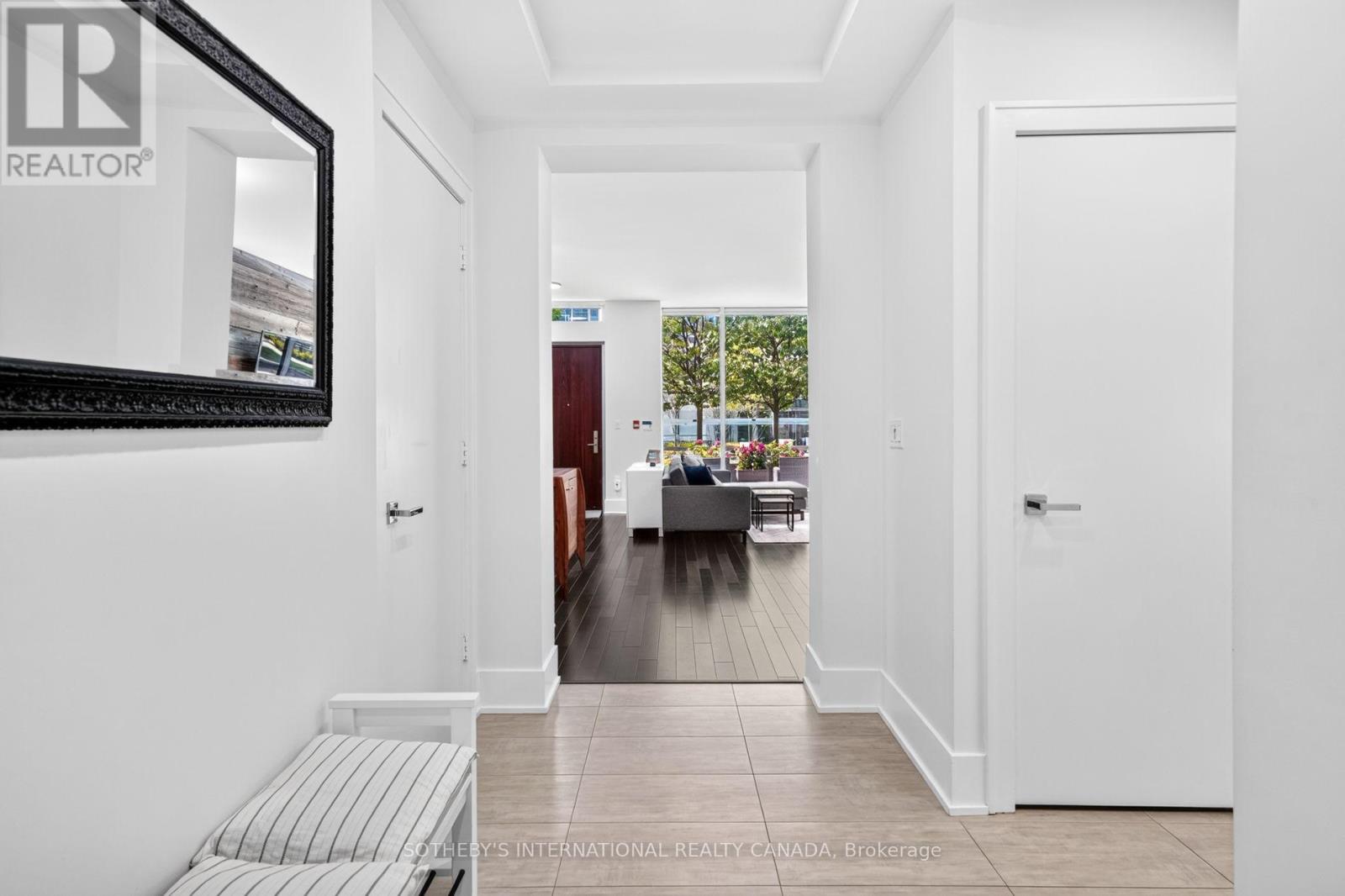 Th 114 - 29 Queens Quay E Property Photo 19