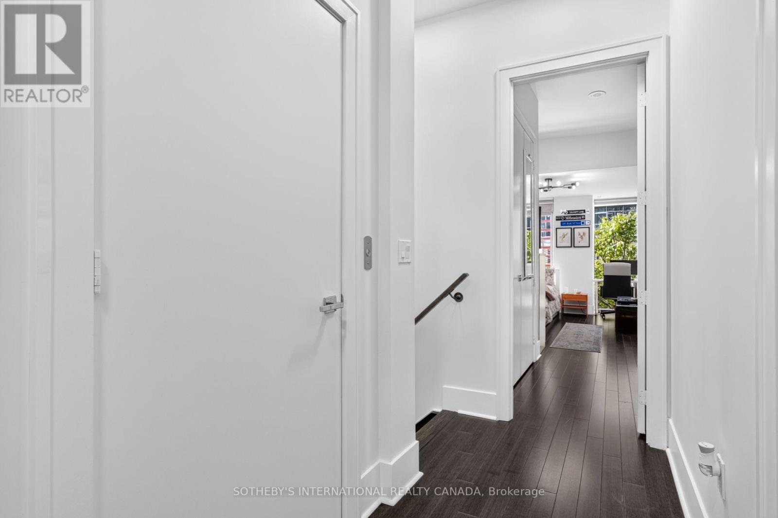 Th 114 - 29 Queens Quay E Property Photo 22