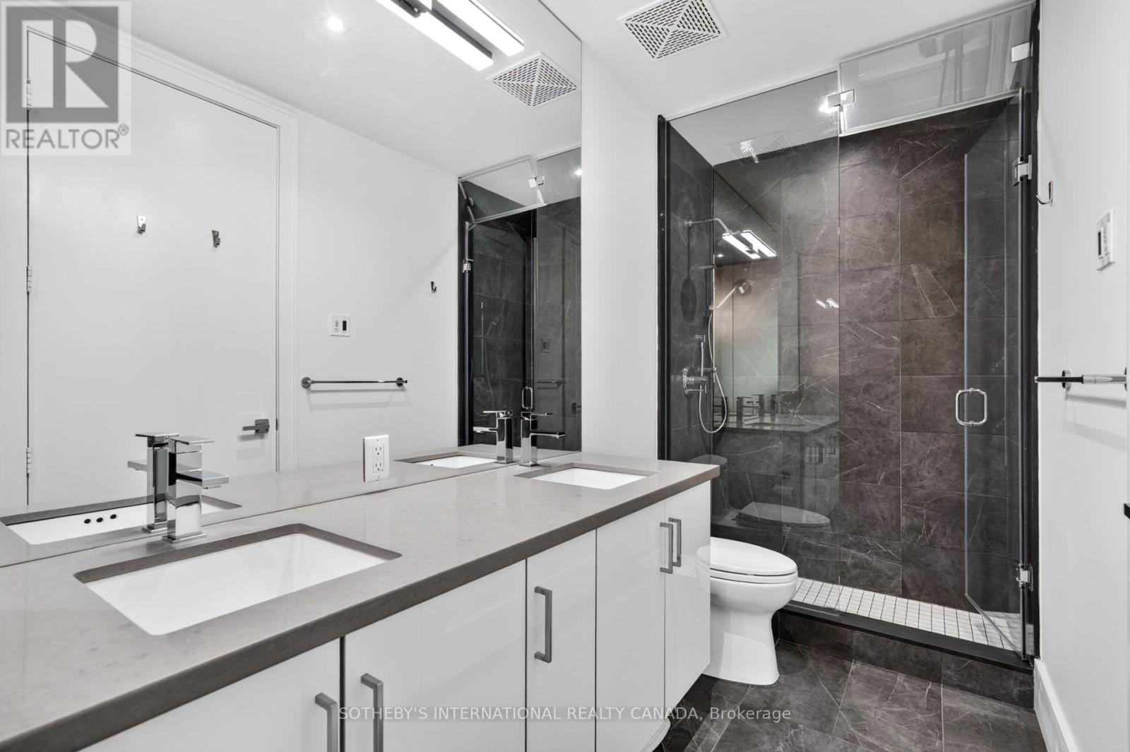 Th 114 - 29 Queens Quay E Property Photo 26