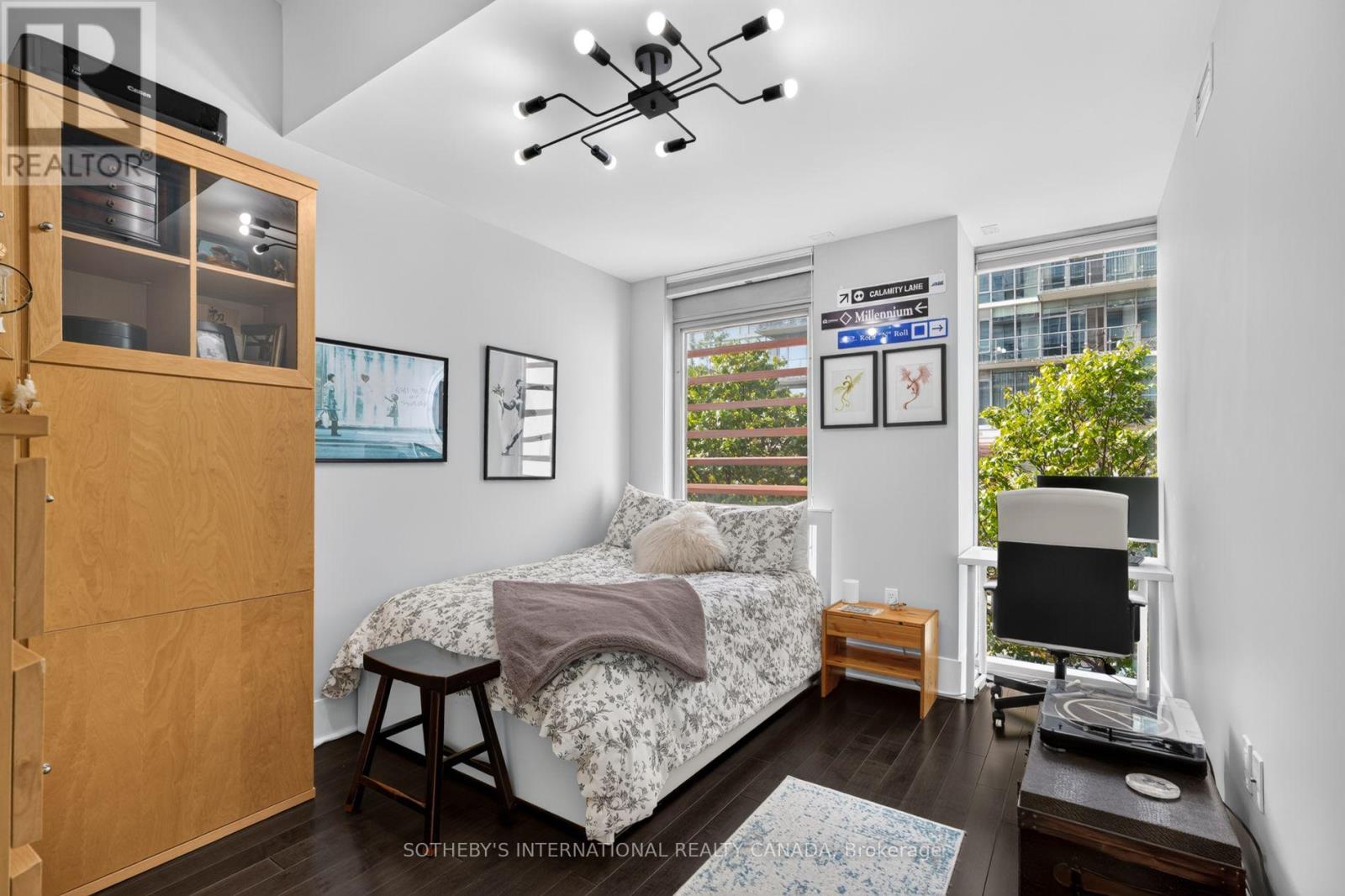 Th 114 - 29 Queens Quay E Property Photo 29