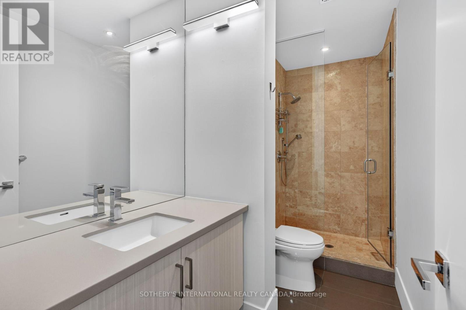 Th 114 - 29 Queens Quay E Property Photo 31