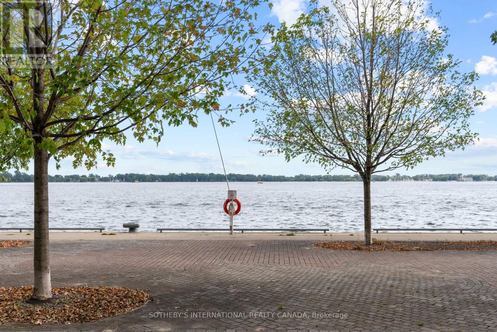 Th 114 - 29 Queens Quay E Property Photo 34
