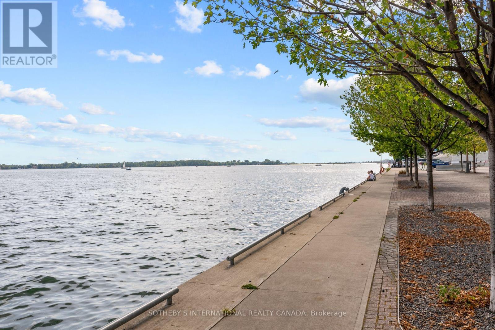Th 114 - 29 Queens Quay E Property Photo 36