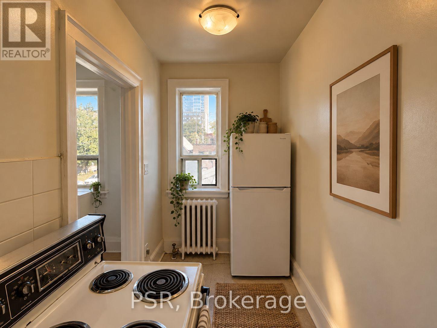 307 - 105 Kenwood Avenue Property Photo 8