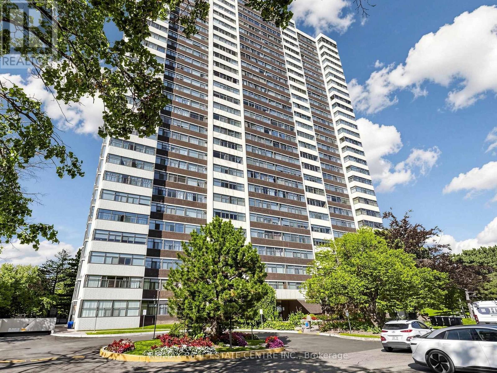 207 - 100 Antibes Drive Property Photo 2