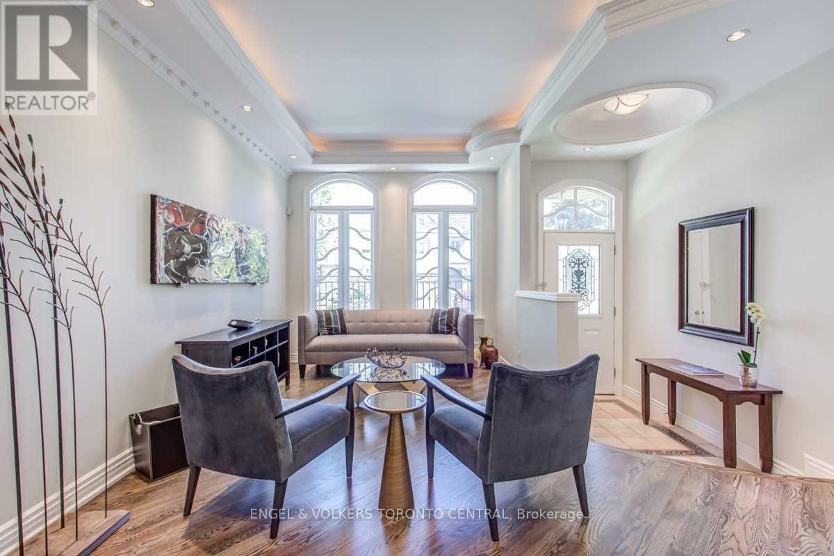 405 Bedford Park Avenue Property Photo 4