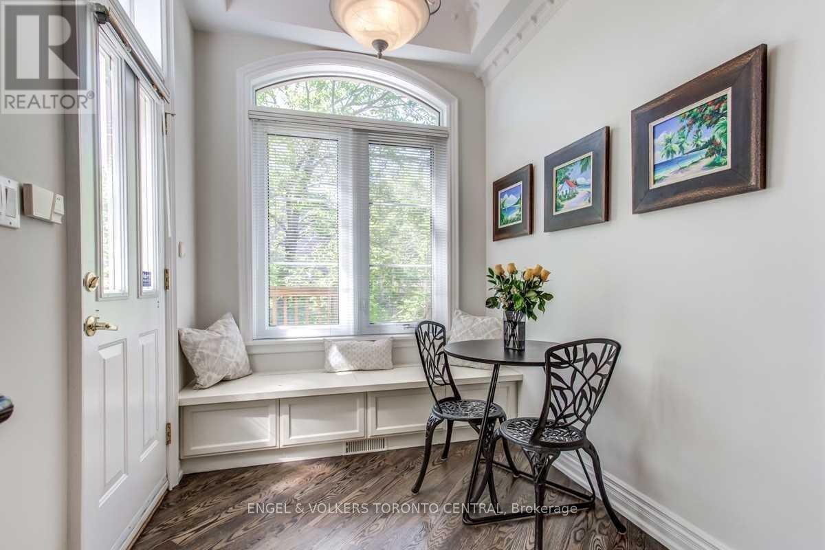 405 Bedford Park Avenue Property Photo 8