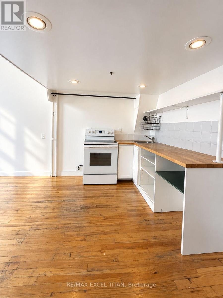 213 - 227 Sterling Road E Property Photo 6