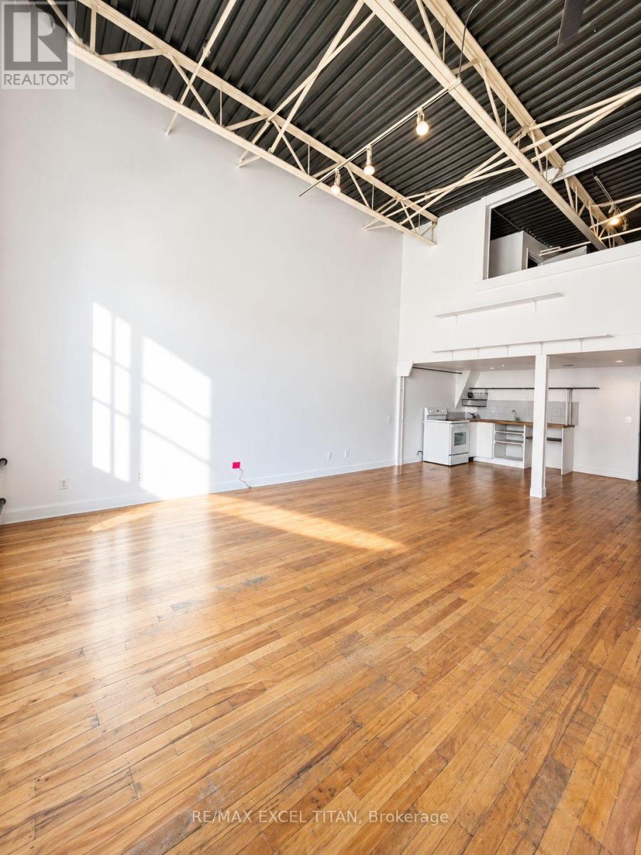 213 - 227 Sterling Road E Property Photo 12