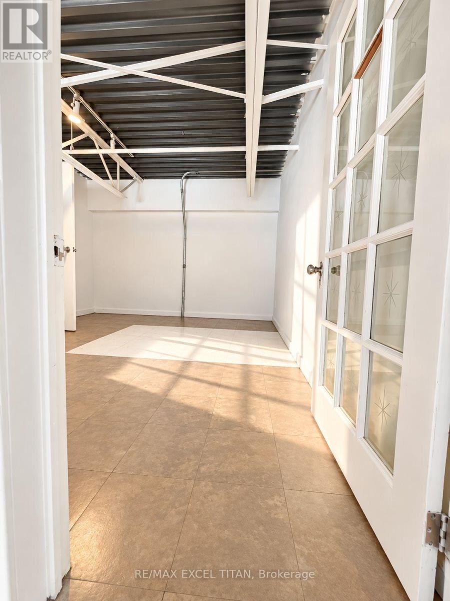 213 - 227 Sterling Road E Property Photo 14