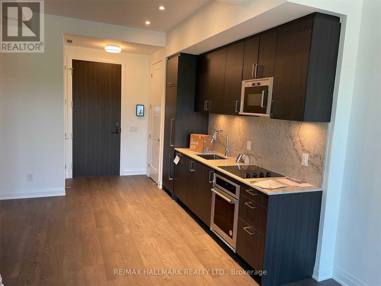 Ph23 - 280 Howland Avenue Property Photo 12
