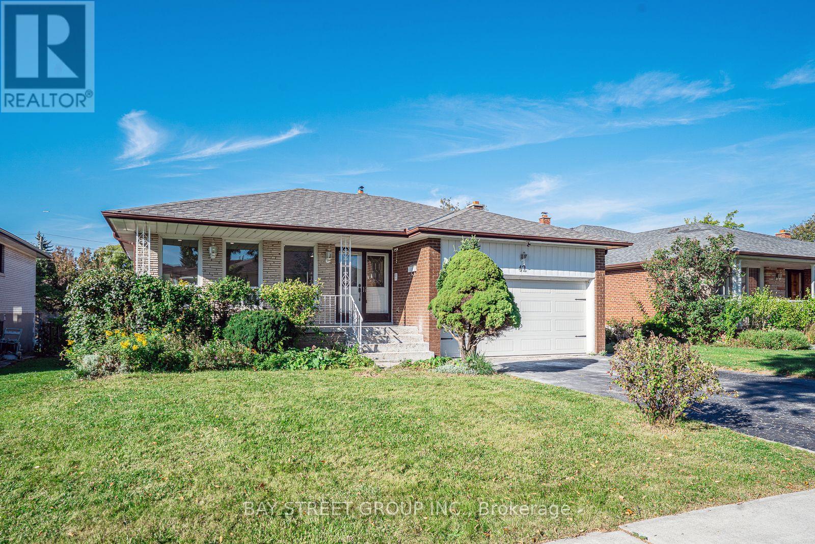 42 Faye Drive Property Photo 2