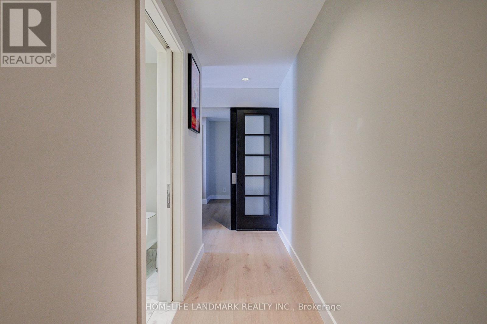 3103 - 180 University Avenue Property Photo 6