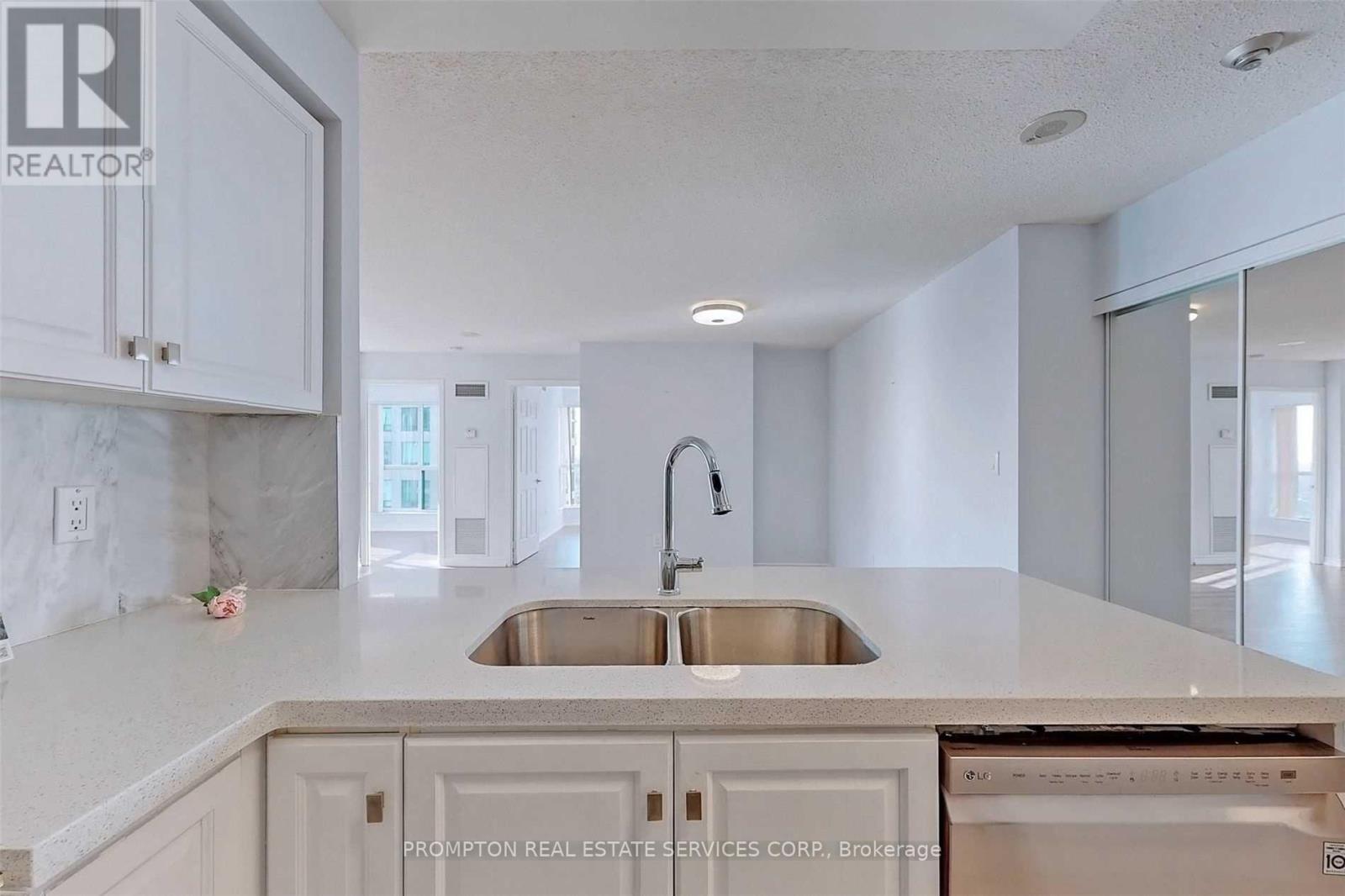 2205 - 7 Lorraine Drive Property Photo 3