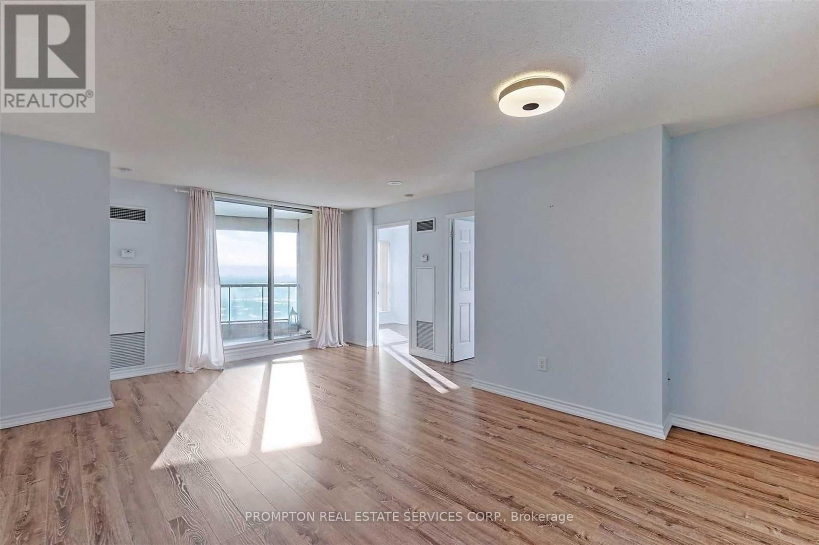 2205 - 7 Lorraine Drive Property Photo 6