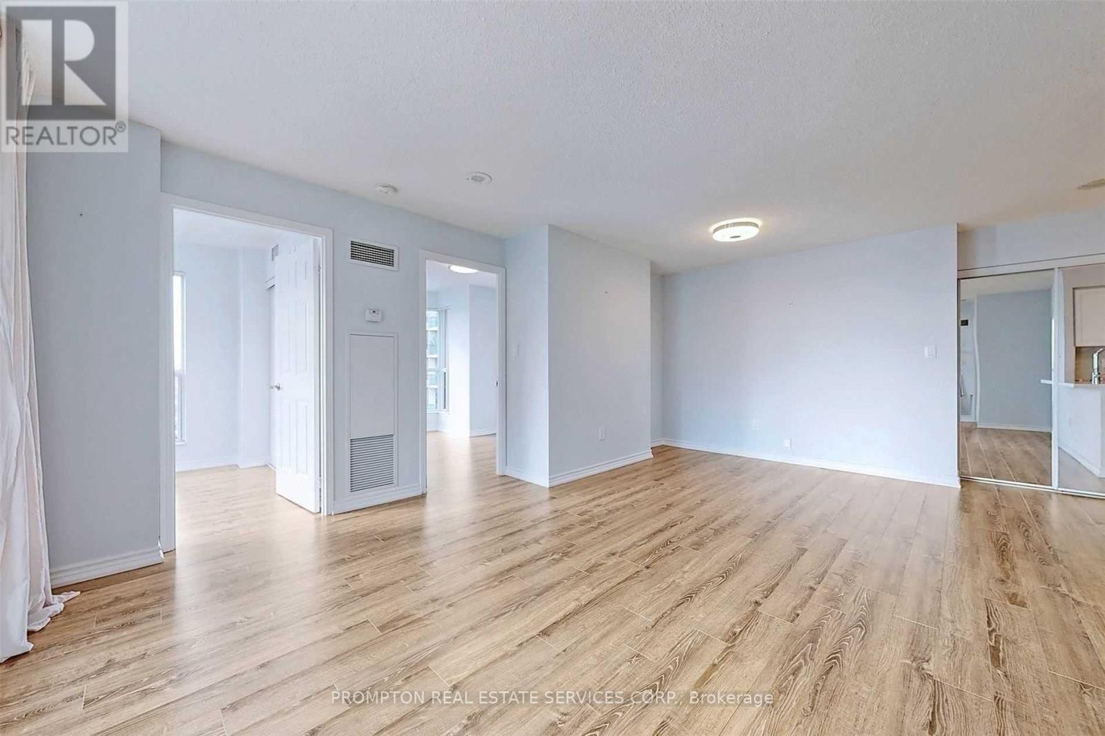 2205 - 7 Lorraine Drive Property Photo 8