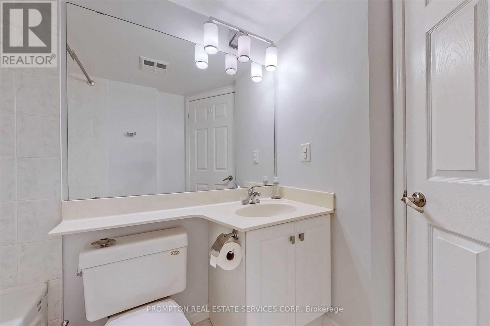 2205 - 7 Lorraine Drive Property Photo 27
