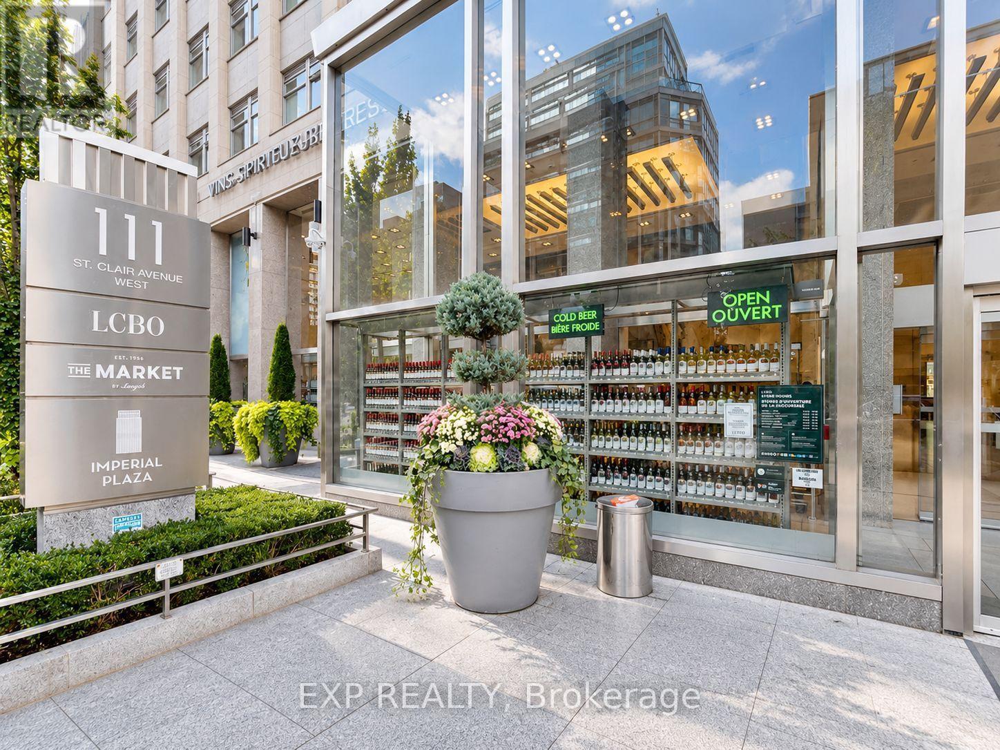 315 - 111 St Clair Avenue W Property Photo 21
