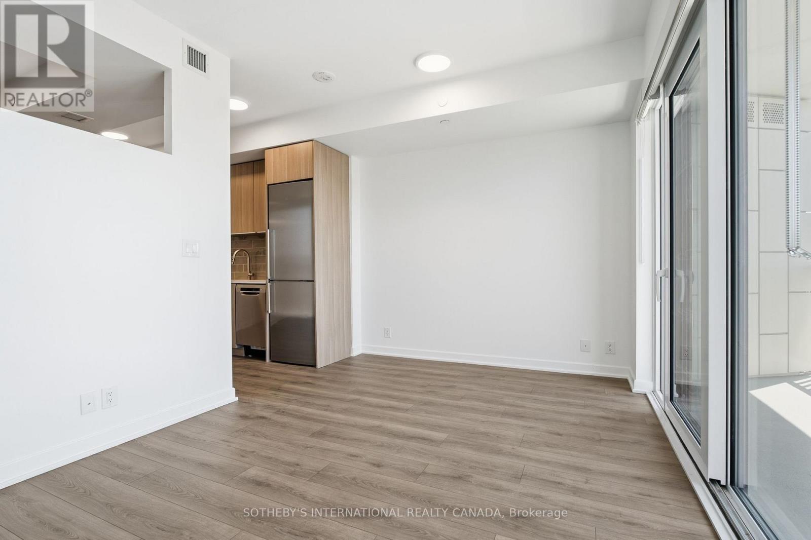 612 - 88 Bathurst Street Property Photo 13