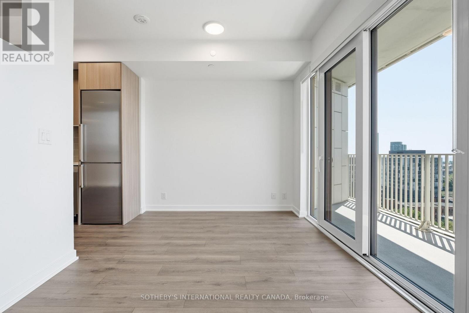 612 - 88 Bathurst Street Property Photo 16