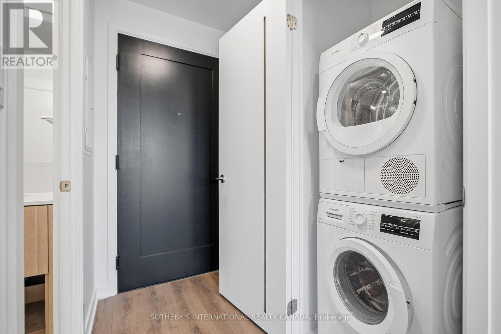 612 - 88 Bathurst Street Property Photo 18