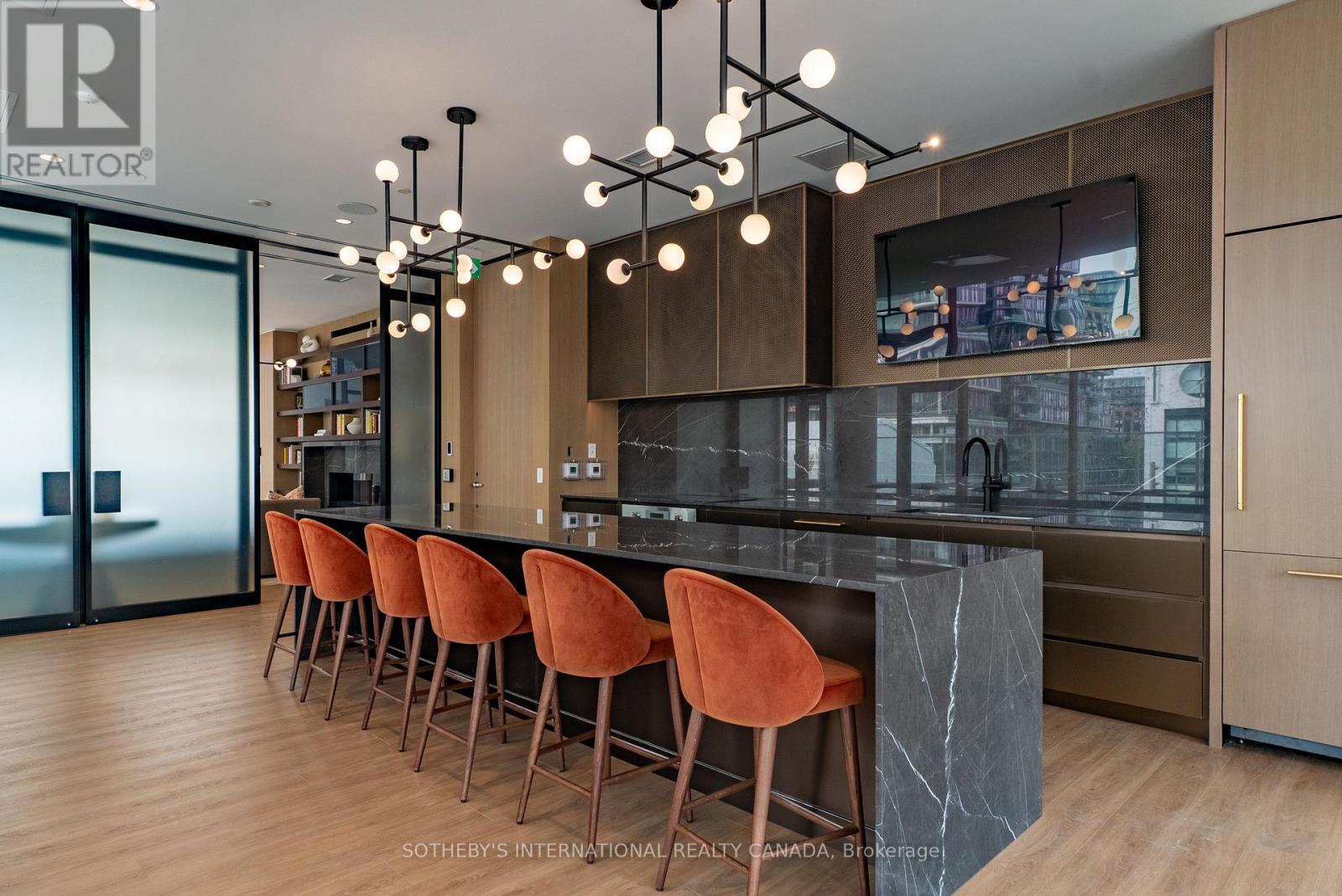 612 - 88 Bathurst Street Property Photo 40