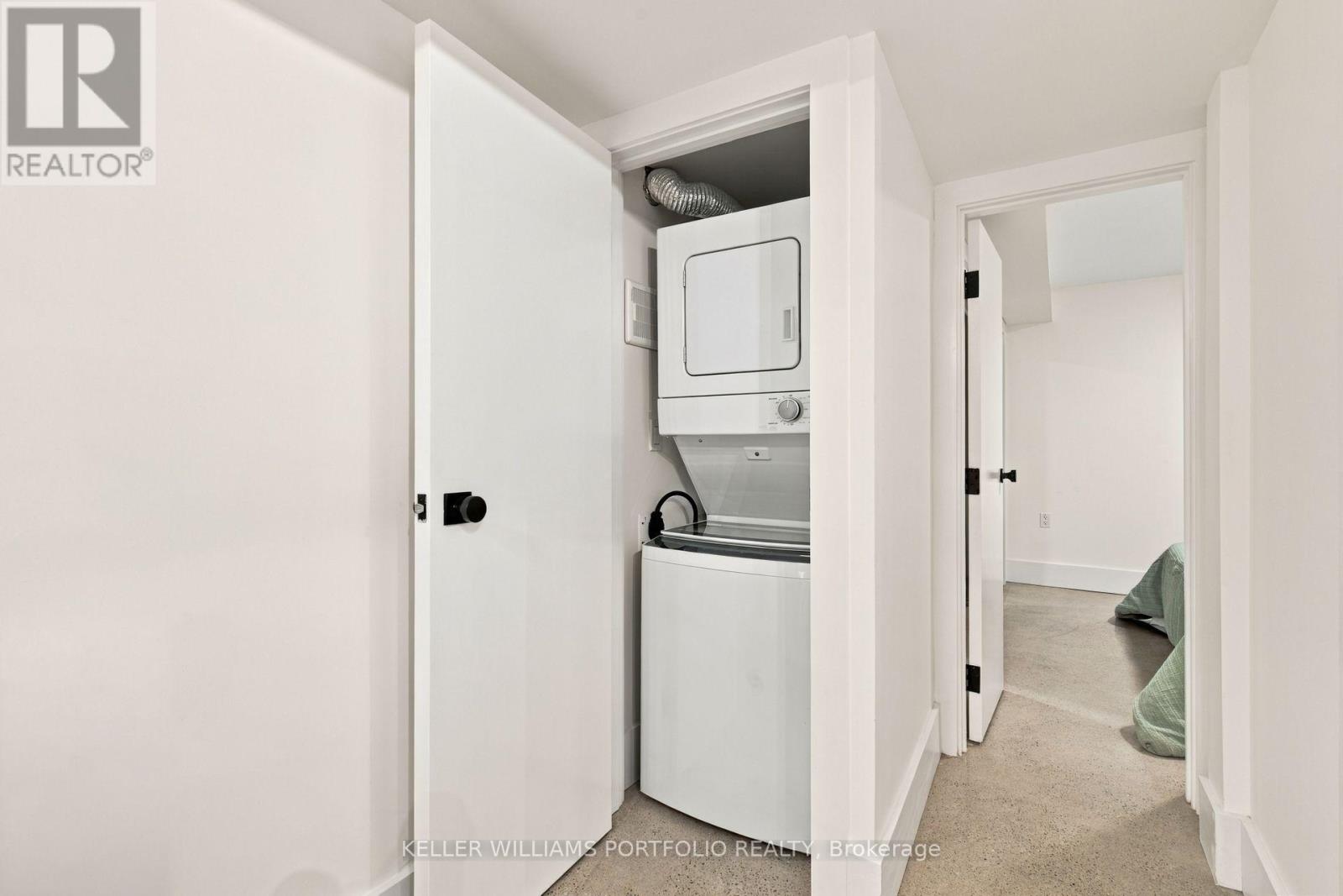 Lower - 173 Beatrice Street Property Photo 30