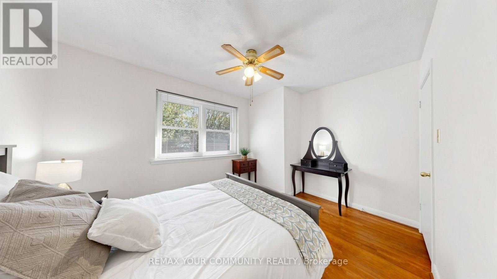 487 Hounslow Avenue Property Photo 24