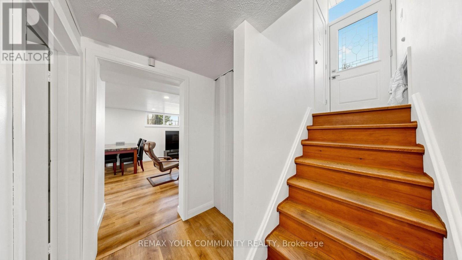 487 Hounslow Avenue Property Photo 29