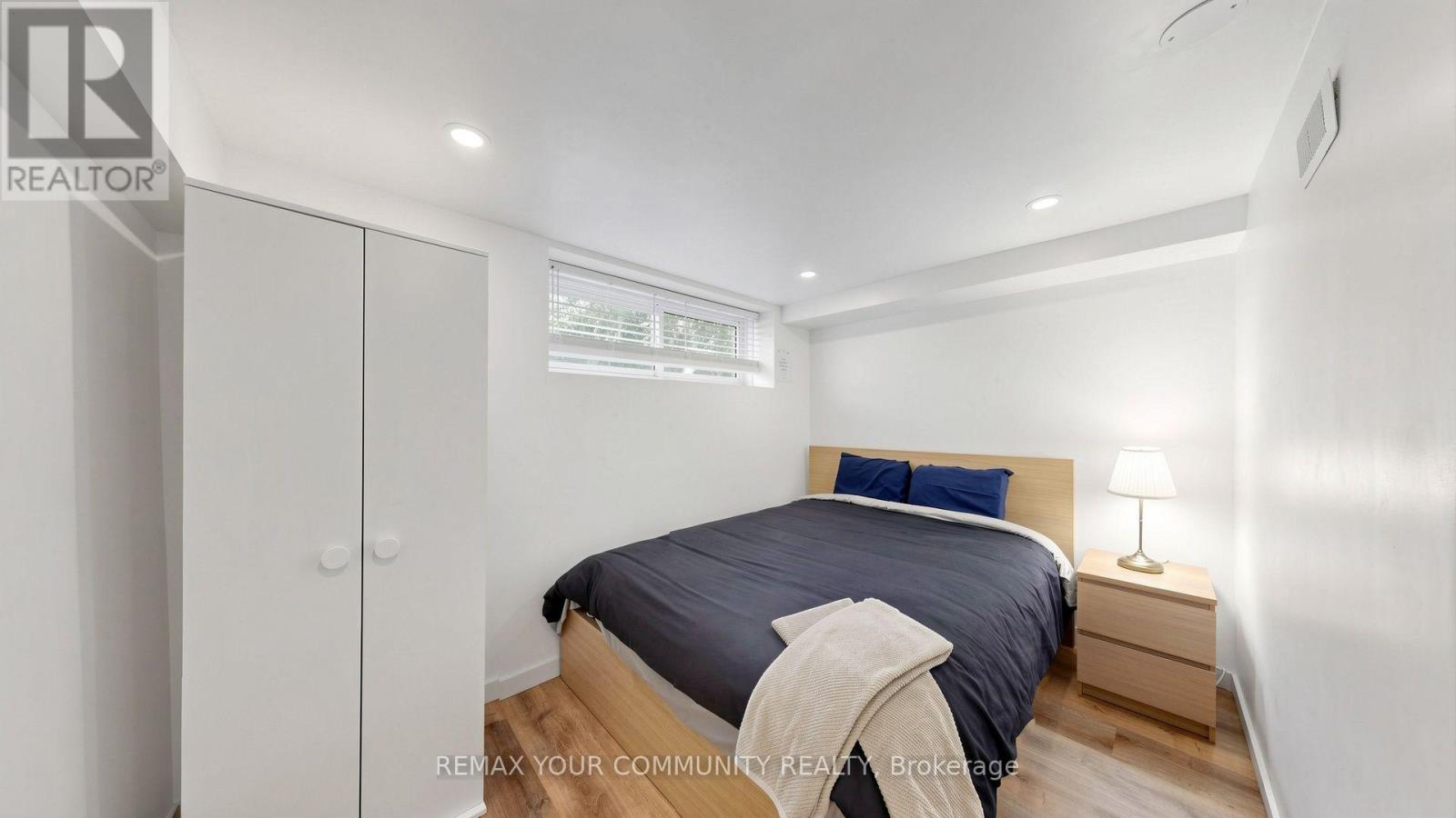 487 Hounslow Avenue Property Photo 42