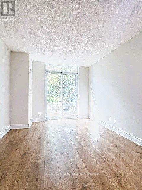 315 - 25 Greenview Avenue Property Photo 9