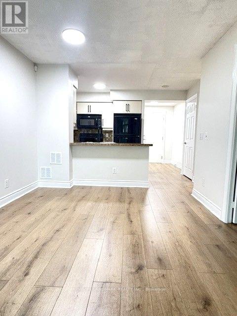 315 - 25 Greenview Avenue Property Photo 10
