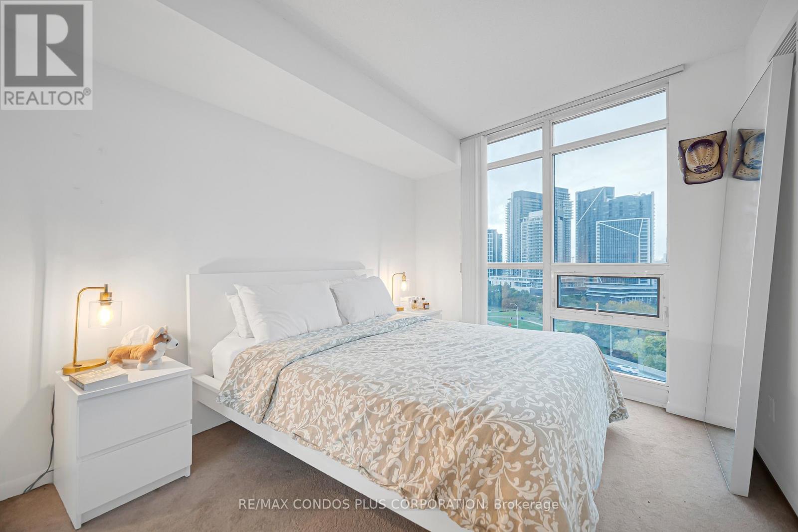 1609 - 231 Fort York Boulevard Property Photo 14