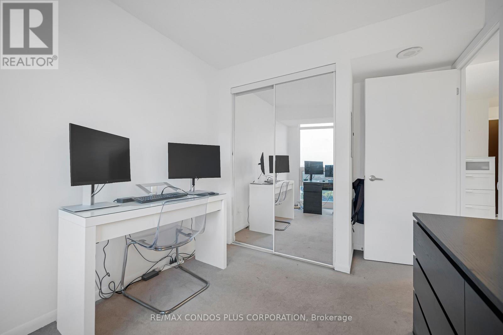 1609 - 231 Fort York Boulevard Property Photo 17