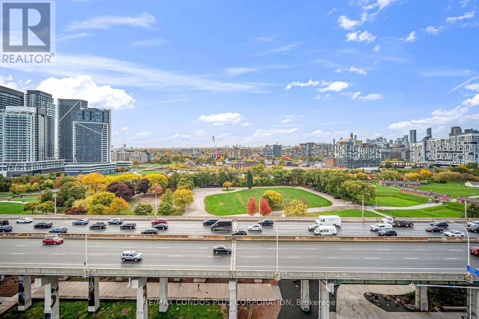 1609 - 231 Fort York Boulevard Property Photo 26