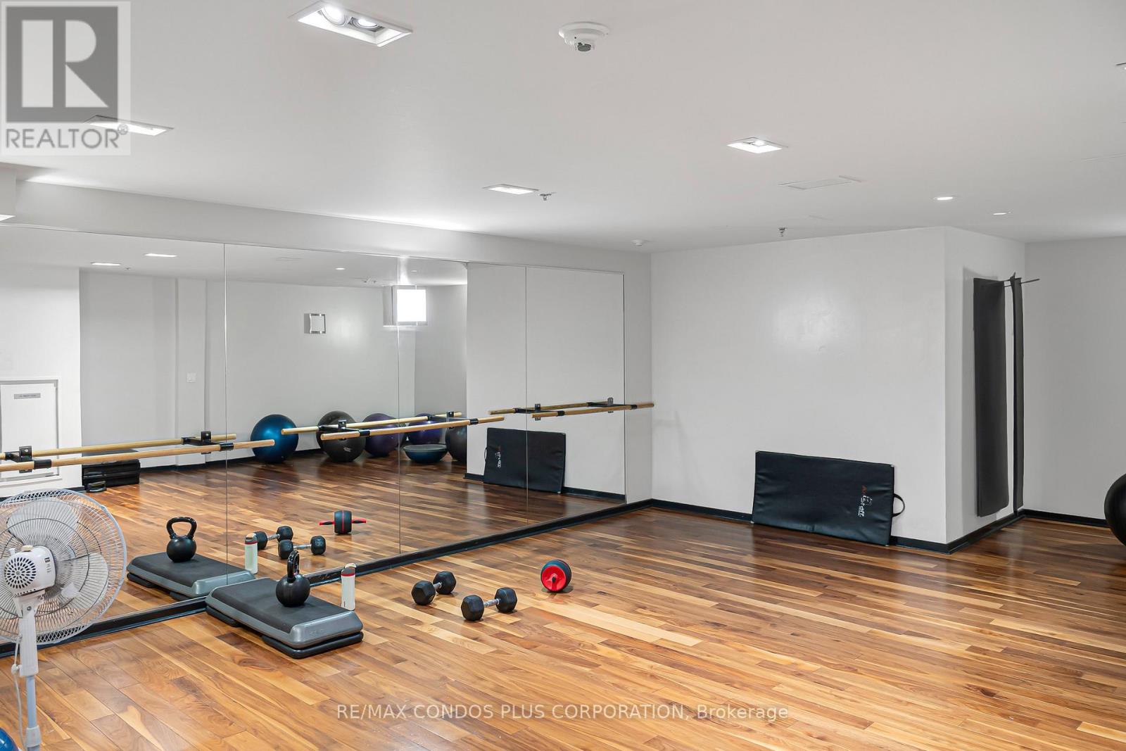 1609 - 231 Fort York Boulevard Property Photo 30